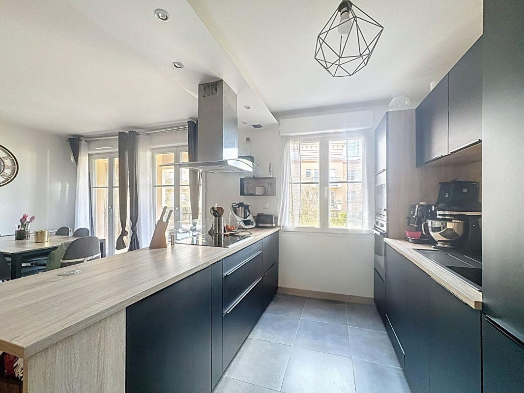 ELANCOURT T3 OUEST AVEC BALCON  CHARME & CONFORT IMMÉDIAT 5