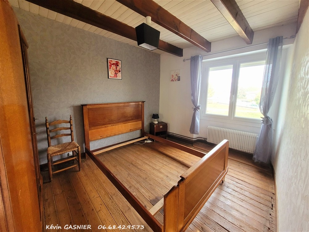 RUFFEC MONTJEAN (16240) : Maison de campagne 126m2 avec garage et atelier d'artisans 7