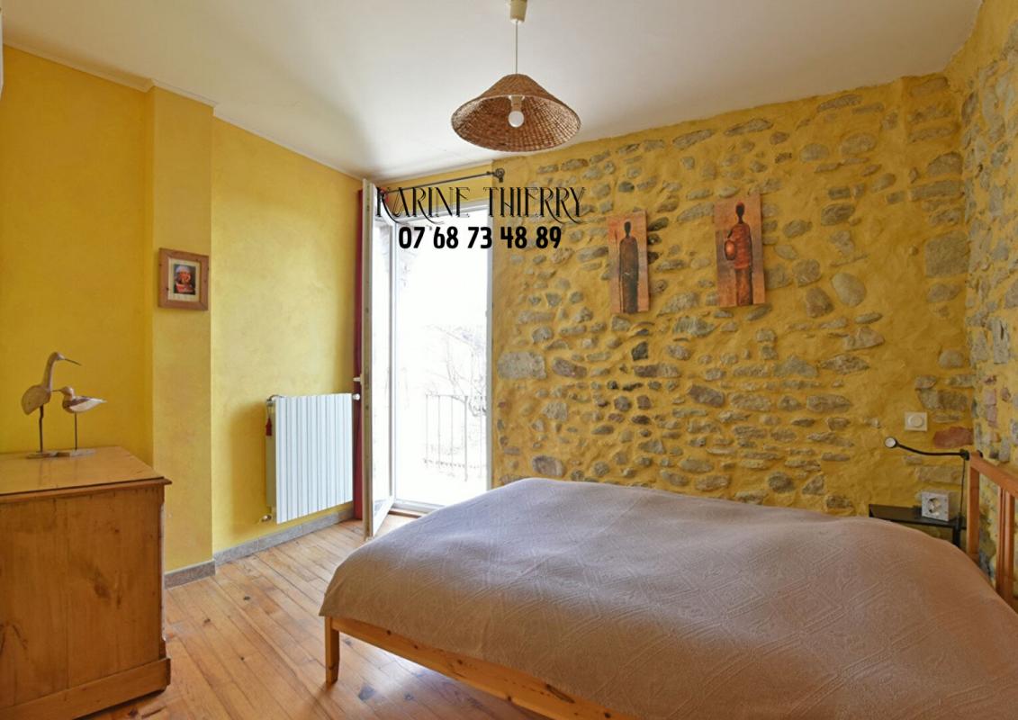 RIBAUTE-LES-TAVERNES Magnifique maison de village de caractère avec sa piscine 12