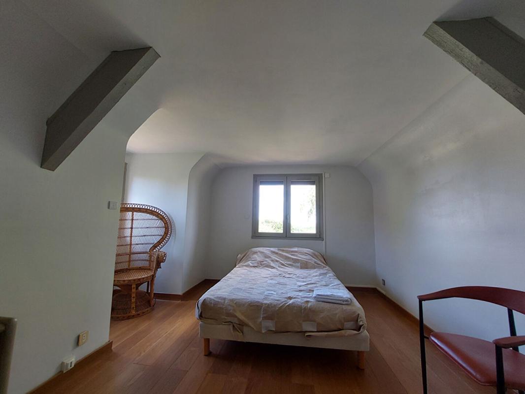 MONTCEAU-LES-MINES Maison Montceau Les Mines 7 pièce(s) 187 m2 15