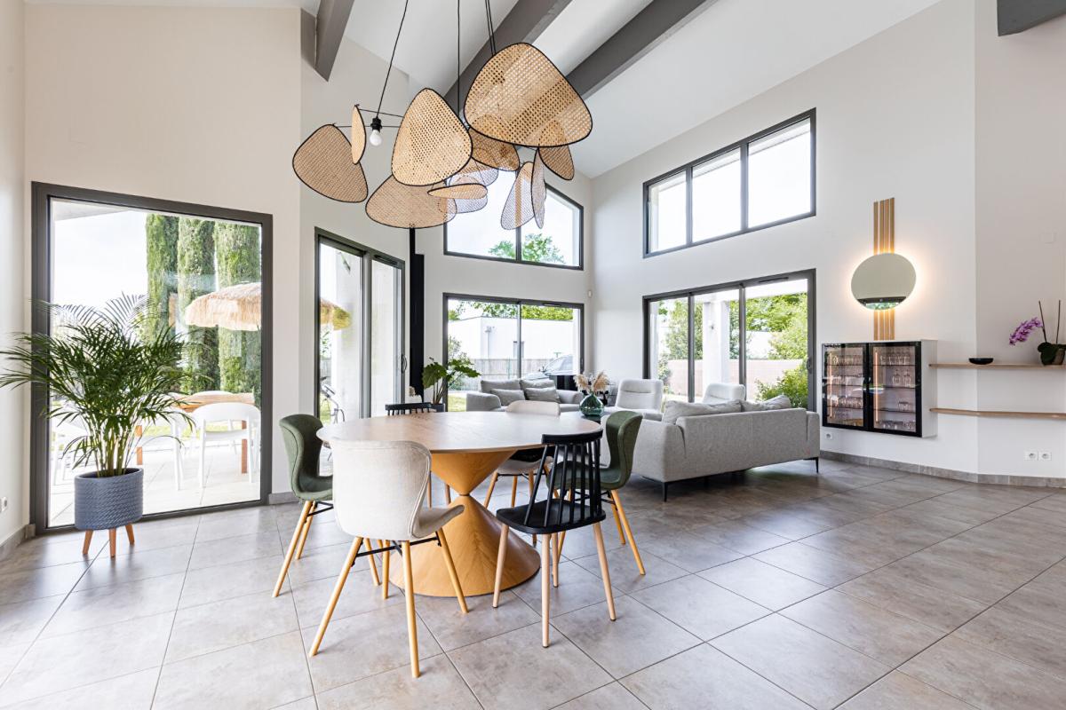 FLEAC EXCLUSIVITÉ VILLA D'ARCHITECTE ENVIRONNEMENT PRIVILÉGIÉ 5