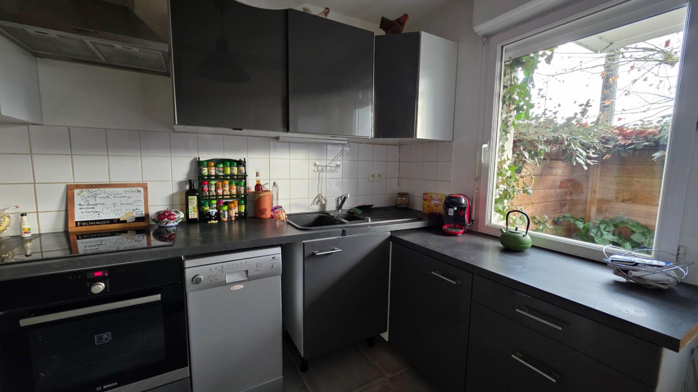 BORDEAUX Appartement 3 pièces RDC Bordeaux Caudéran - Pasteur 2 places de parking 2