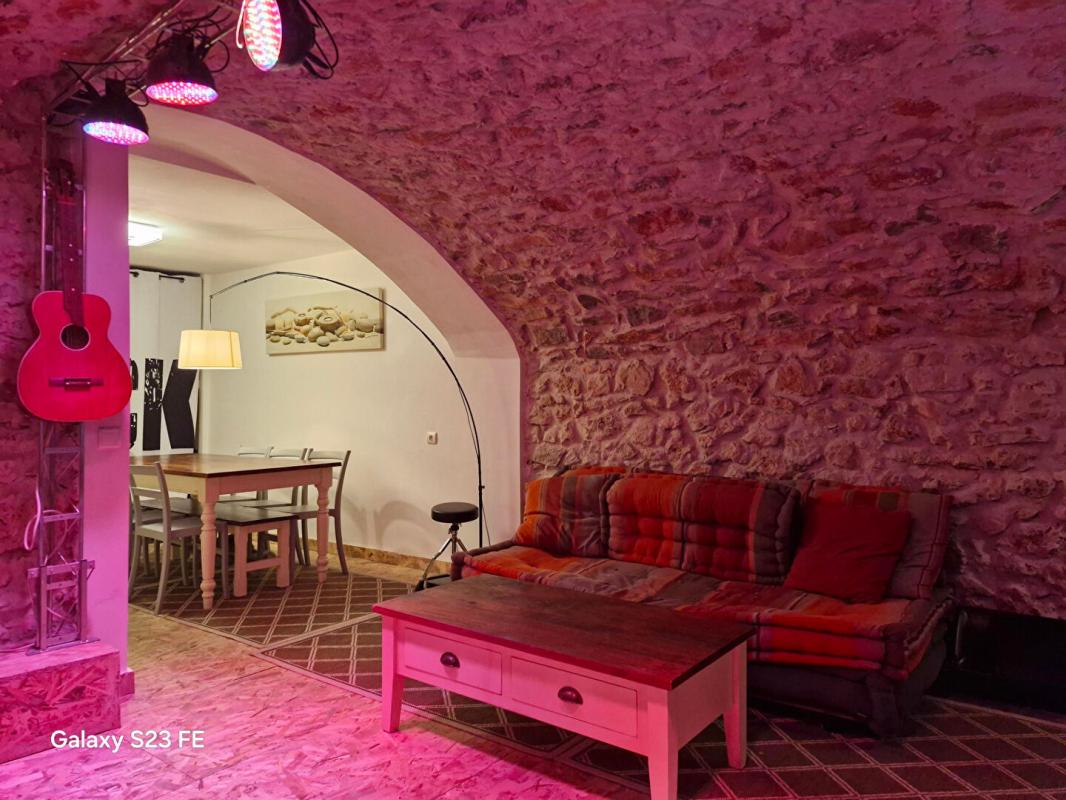 LE THORONET Au Thoronet: APPARTEMENT F2 avec Atelier et Cave voûtée en pierre 14