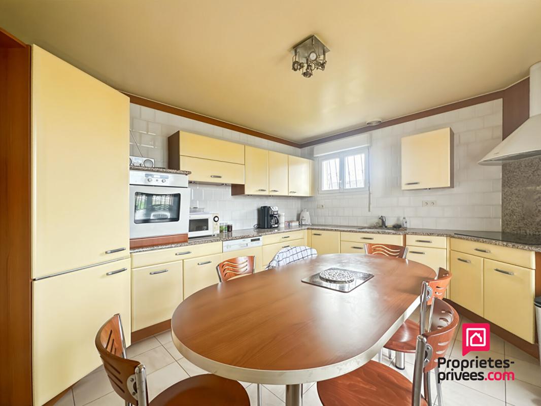 AVALLON Pavillon Avallon sur sous sol avec terrain 5