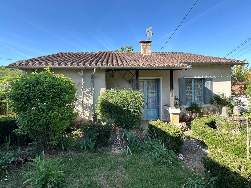 SAINT-JEAN-DE-COLE MAISON AVEC JARDIN 1