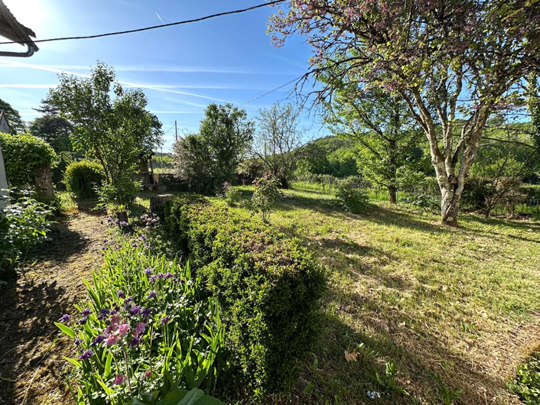 SAINT-JEAN-DE-COLE MAISON AVEC JARDIN 10