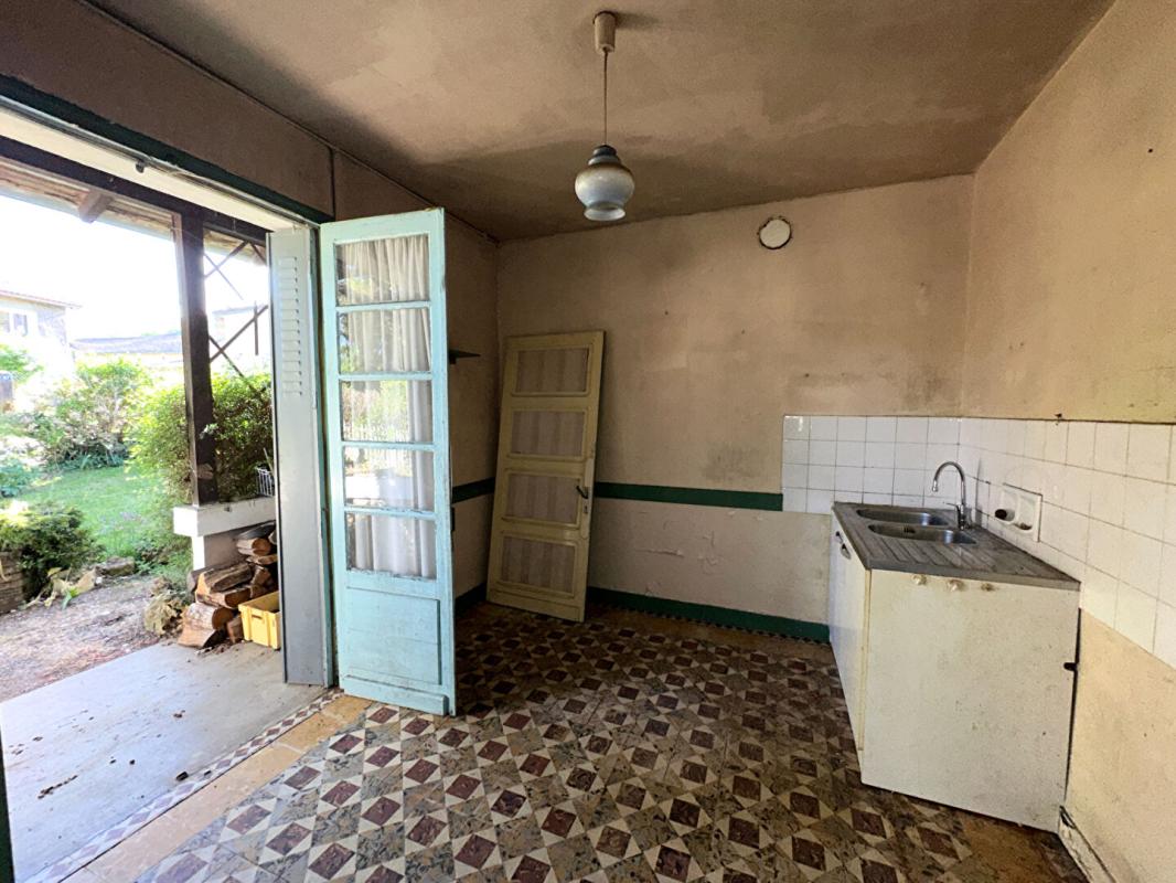 SAINT-JEAN-DE-COLE MAISON AVEC JARDIN 3