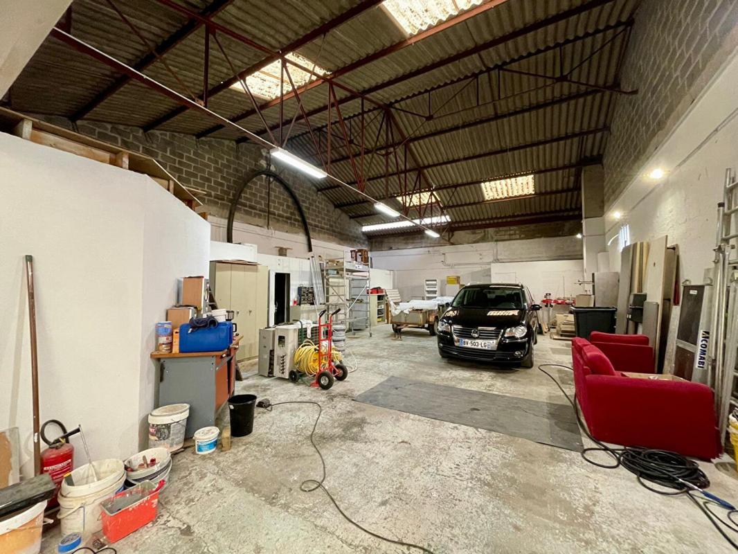 NEVERS Immeuble Nevers 258 m2 - hangar de 150 m² - Bonne rentabilité 3