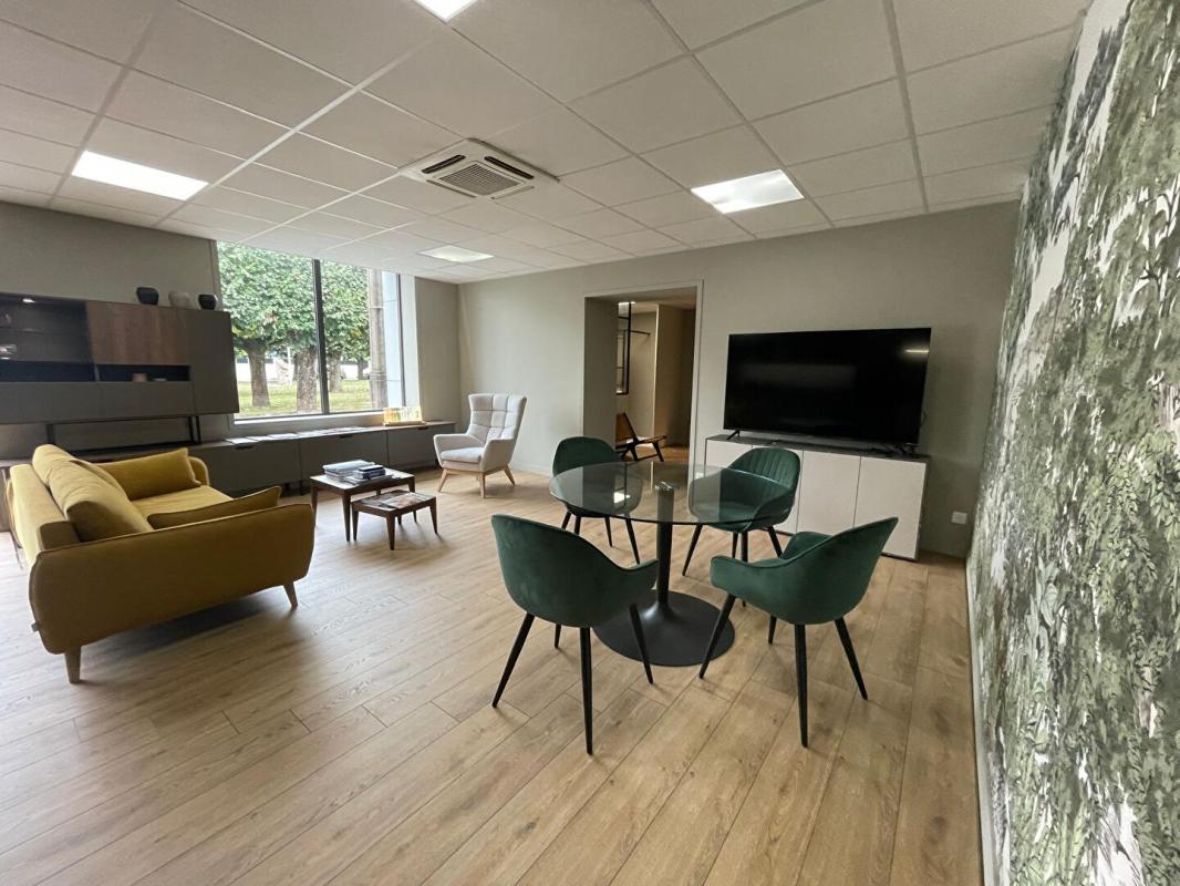 NEVERS Murs commerciaux / Ensemble immobilier professionnel - Nevers 3