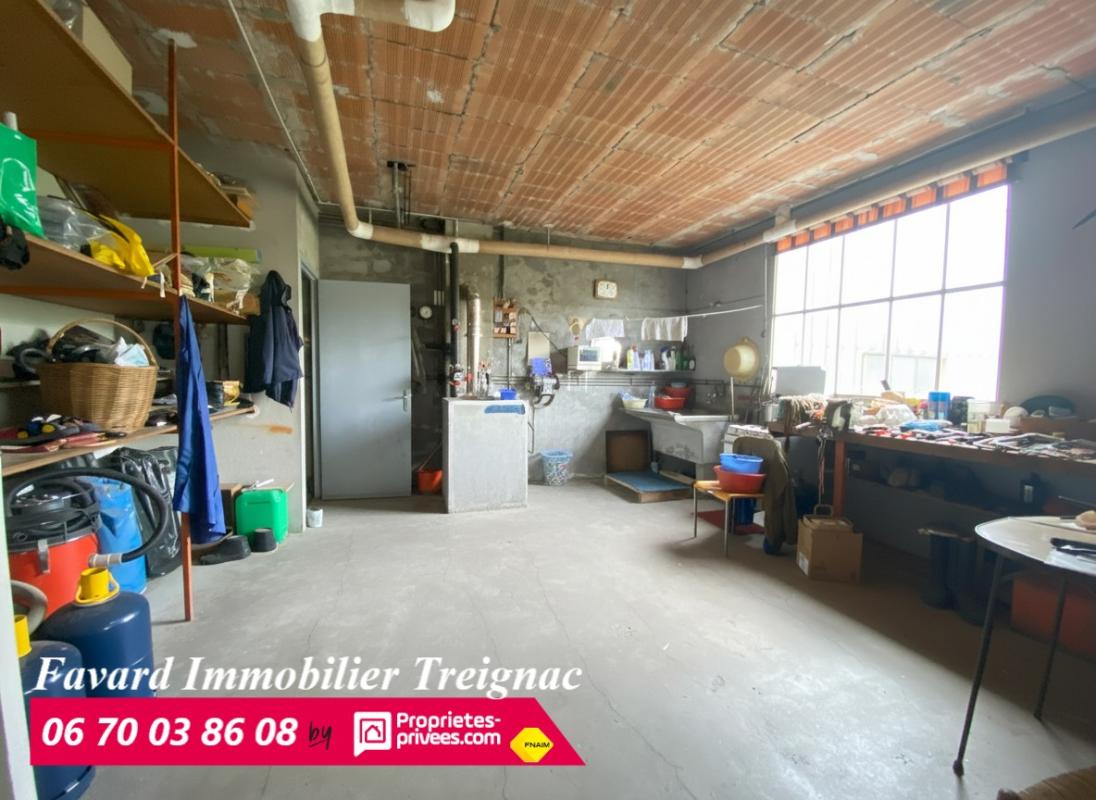 TREIGNAC A SAISIR . Maison avec grand atelier et bureau ? 4 chambres ? Centre Treignac 11