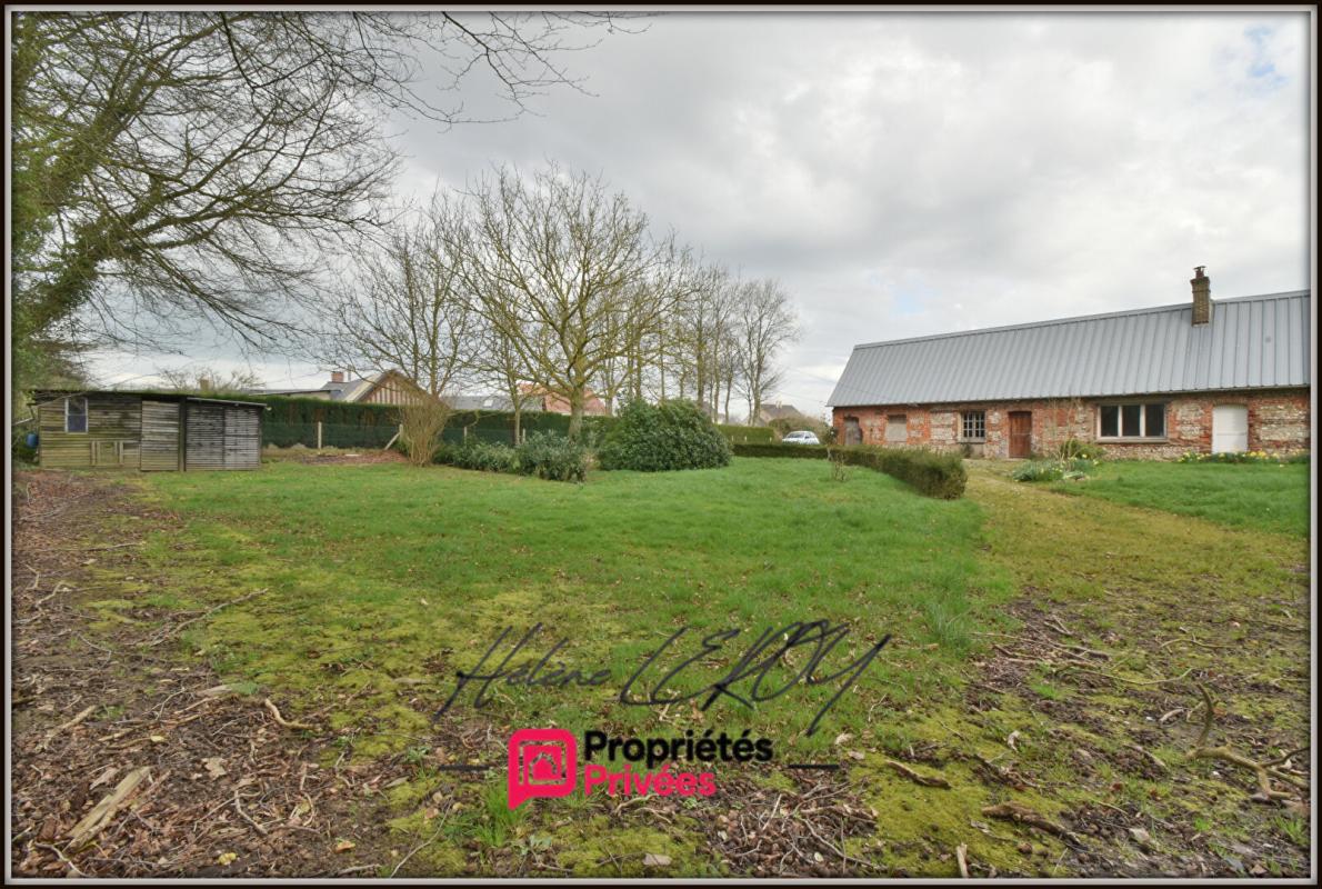 ANGERVILLE-LA-MARTEL Longère normande en briques et silex à rénover. Environnement calme et sans vis-à-vis 13