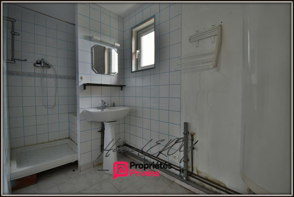 ANGERVILLE-LA-MARTEL Longère normande en briques et silex à rénover. Environnement calme et sans vis-à-vis 6