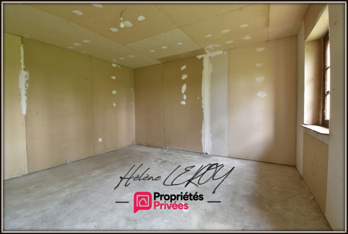 ANGERVILLE-LA-MARTEL Longère normande en briques et silex à rénover. Environnement calme et sans vis-à-vis 7