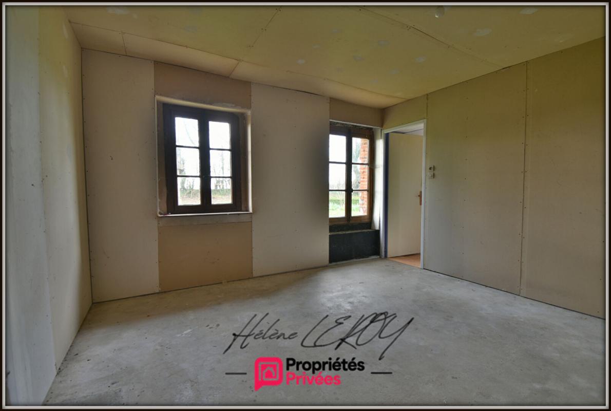 ANGERVILLE-LA-MARTEL Longère normande en briques et silex à rénover. Environnement calme et sans vis-à-vis 8