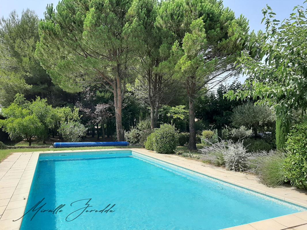 SAINT-REMY-DE-PROVENCE Saint Remy De Provence villa 5 pièces 128 m² avec piscine et dépendance 16