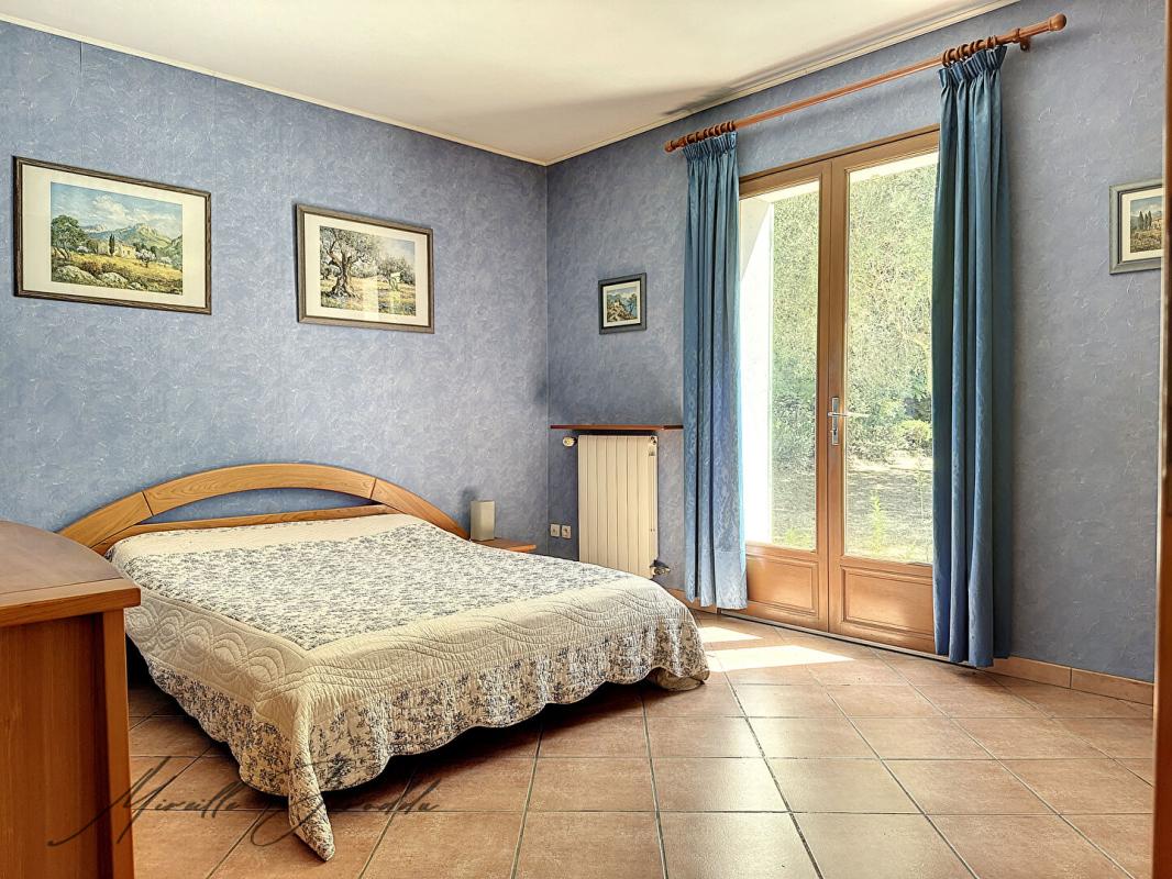 SAINT-REMY-DE-PROVENCE Saint Remy De Provence villa 5 pièces 128 m² avec piscine et dépendance 5