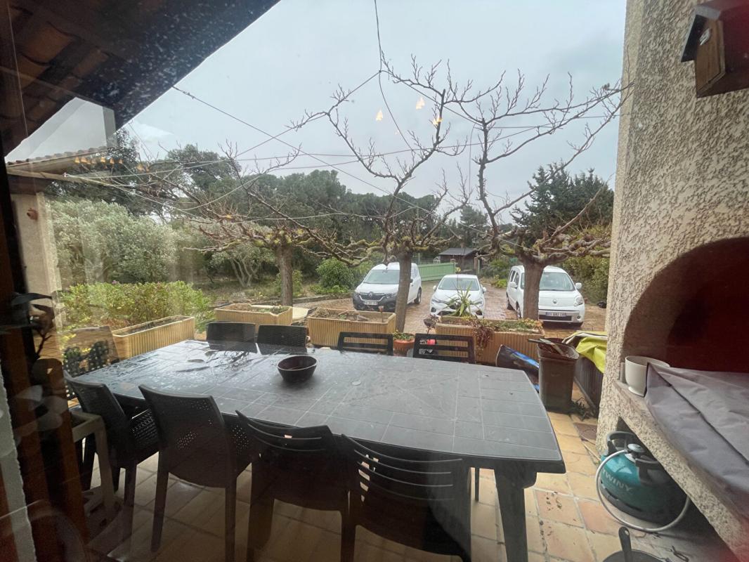 PEYRIAC-DE-MER Maison de plain pied avec un grand jardin arboré 6