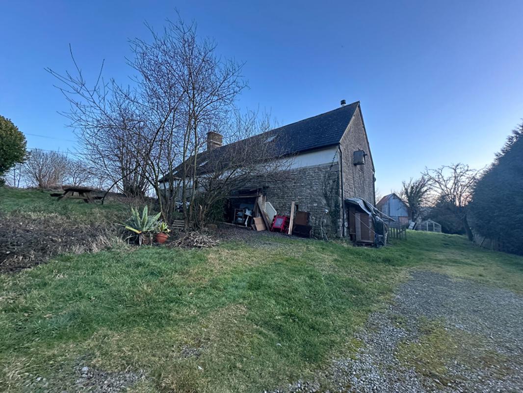 JUVIGNY-LE-TERTRE Charmante maison de 140 m2 à Juvigny Les Vallées 9