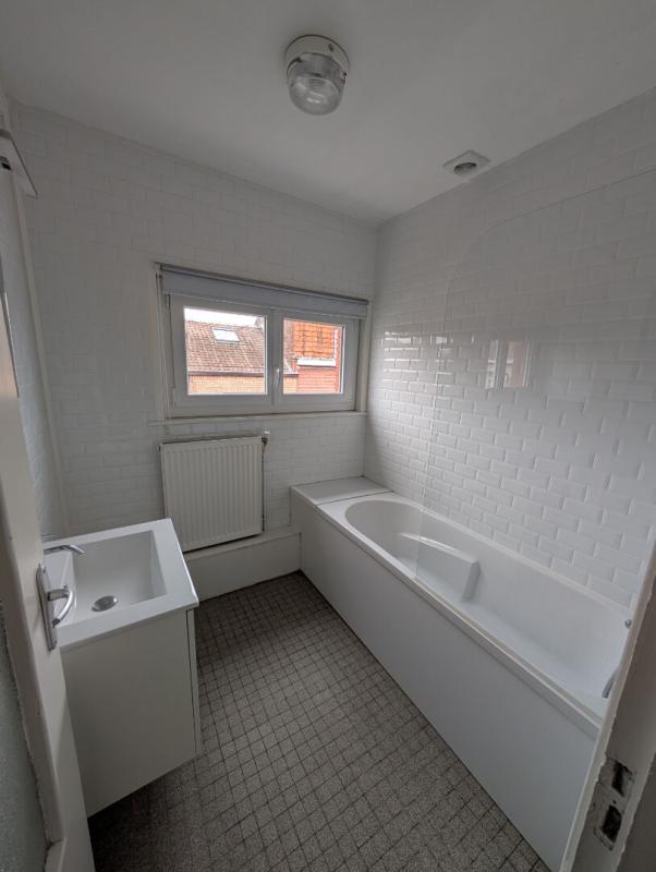 FACHES-THUMESNIL Maison Faches Thumesnil 5 pièce(s) 133 m2, 109 m2 CARREZ 7