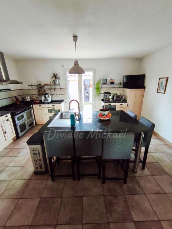 LAURAGUEL Maison de plain-pied - 136 m² - 6 pièces - Classe A 11