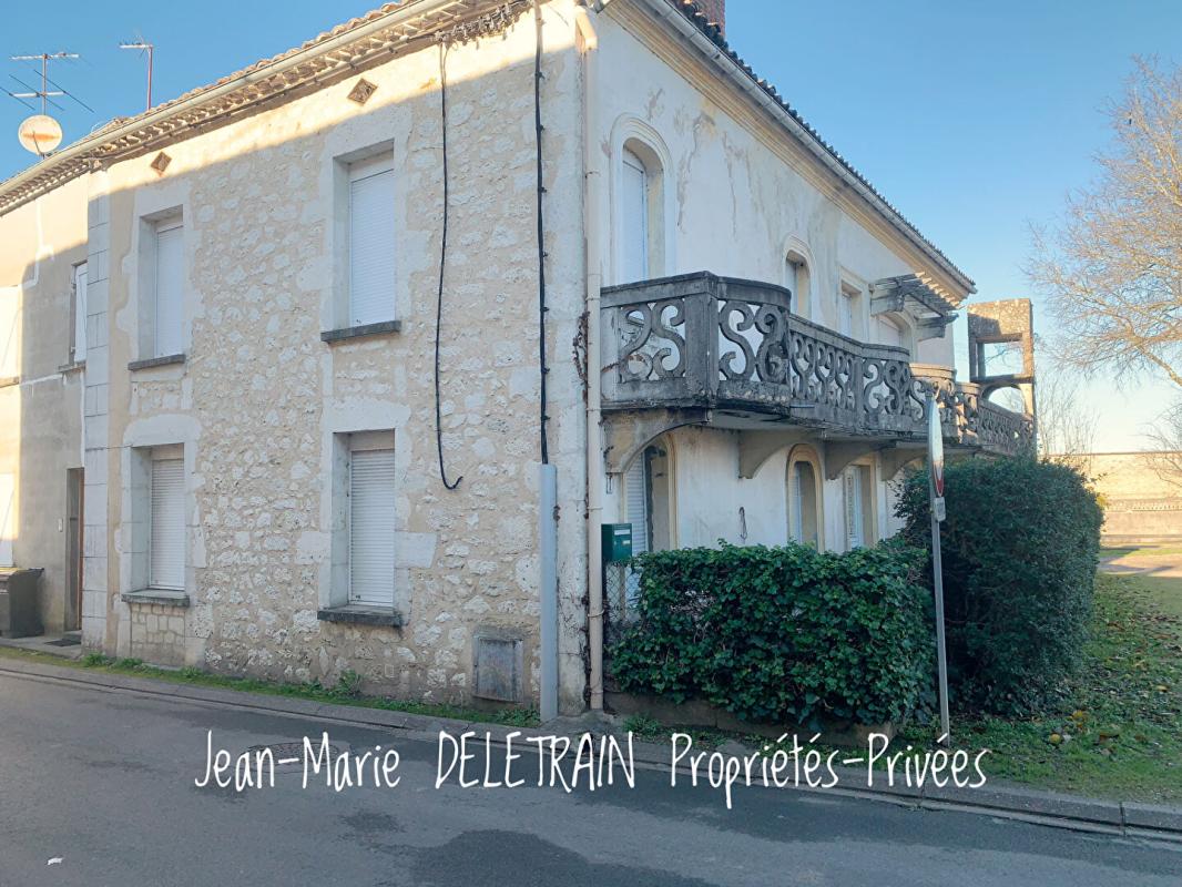 VELINES MAISON À RÉNOVER 120 m² - FORT POTENTIEL - 53 800 1