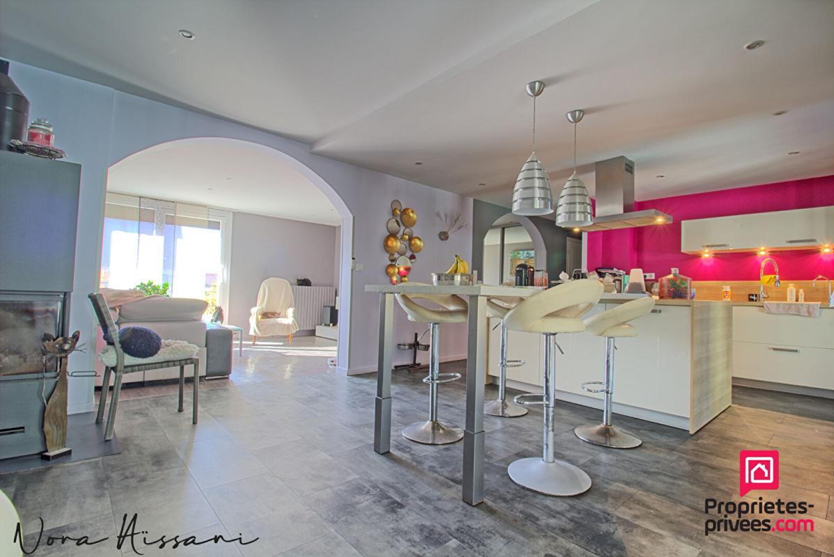 DOLE Maison  7 pièce(s) 8