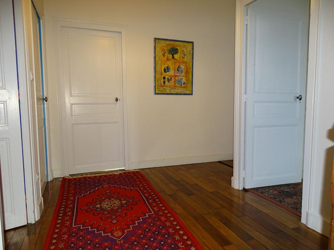 MONTIGNAC Maison Montignac Lascaux 7 pièce(s) 196 m2 5