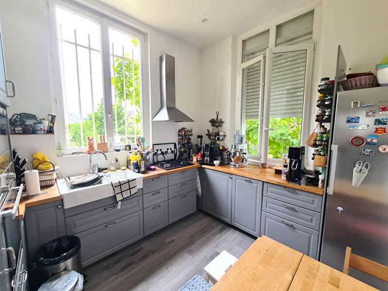 LOUVIERS LOUVIERS 27400 hyper centre ville - Propriété de caractère de 240 m2 - 5 chambres + une maison d'amis de 75 m2 rénovée sur 1.200 m2 de terrain plat - Prix : 556.000 12