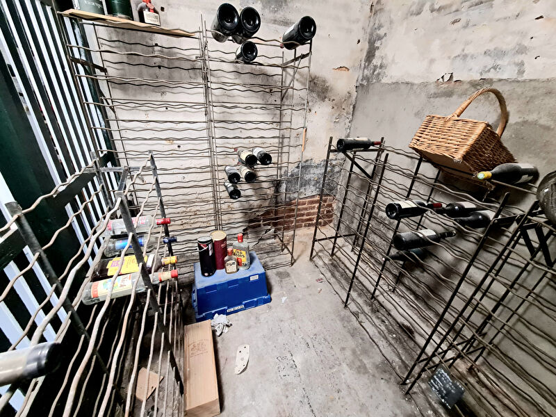 LOUVIERS LOUVIERS 27400 hyper centre ville - Propriété de caractère de 240 m2 - 5 chambres + une maison d'amis de 75 m2 rénovée sur 1.200 m2 de terrain plat - Prix : 556.000 18