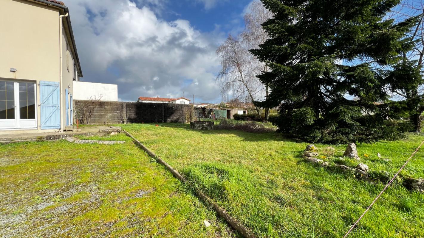 POUZAUGES Maison Pouzauges 115 m² 10