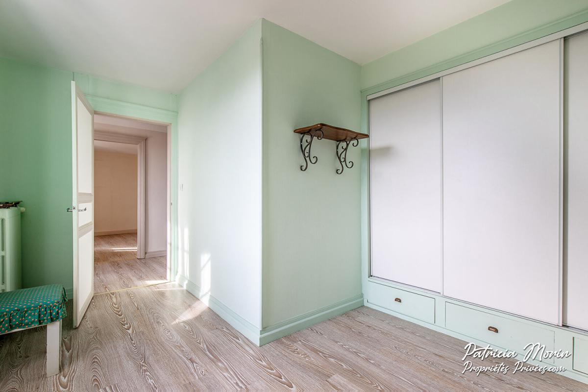 DAX Maison  centre ville de HINX   185 m2 Avec dépendances 11