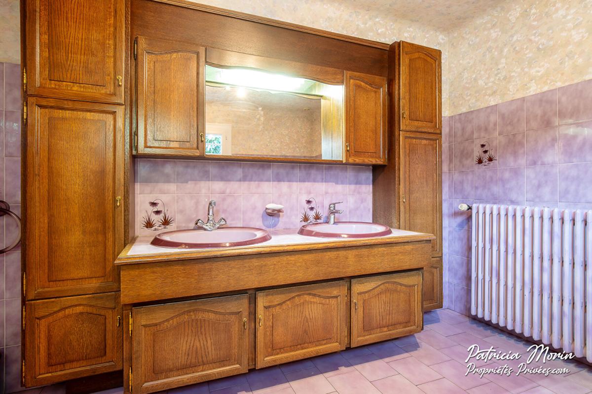 DAX Maison  centre ville de HINX   185 m2 Avec dépendances 13