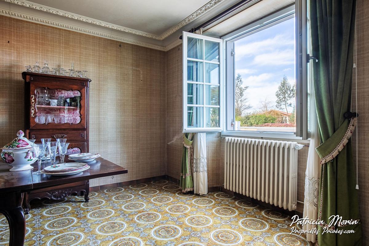 DAX Maison  centre ville de HINX   185 m2 Avec dépendances 7