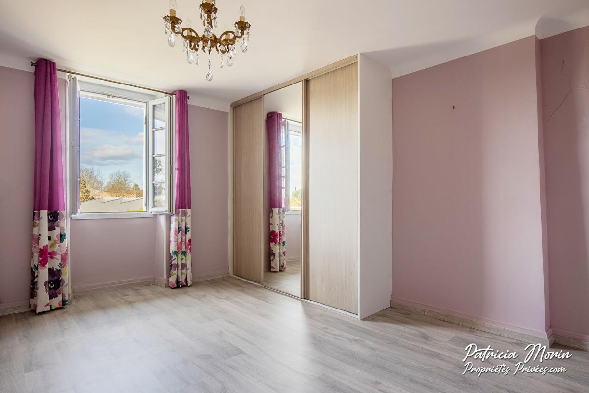 DAX Maison  centre ville de HINX   185 m2 Avec dépendances 9