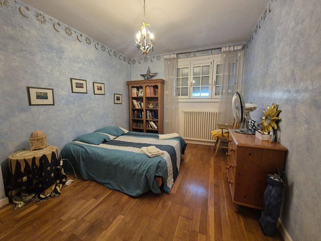 VARENNES-SUR-ALLIER Maison Varennes Sur Allier 5 pièce(s) 186 m2 8