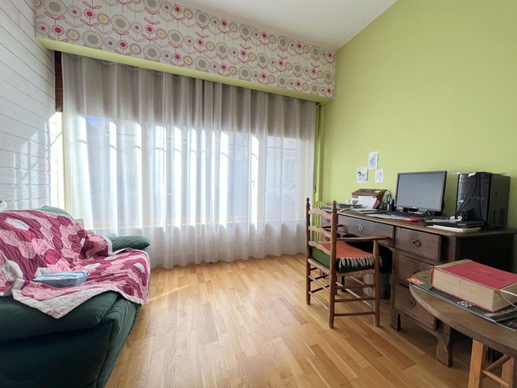 LE MANS Le Mans / Centre Ville - Appartement - 6 pièces - 4 chambres - 168 m² 13