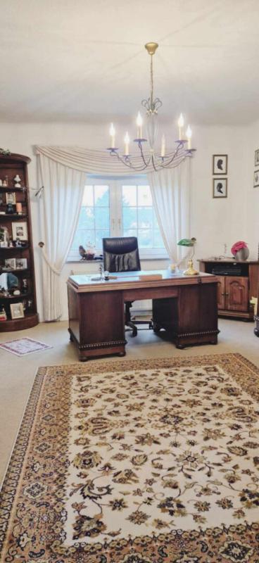 L'HOPITAL À Vendre : Maison de 7 Pièces sur Terrain de 807 m² 9