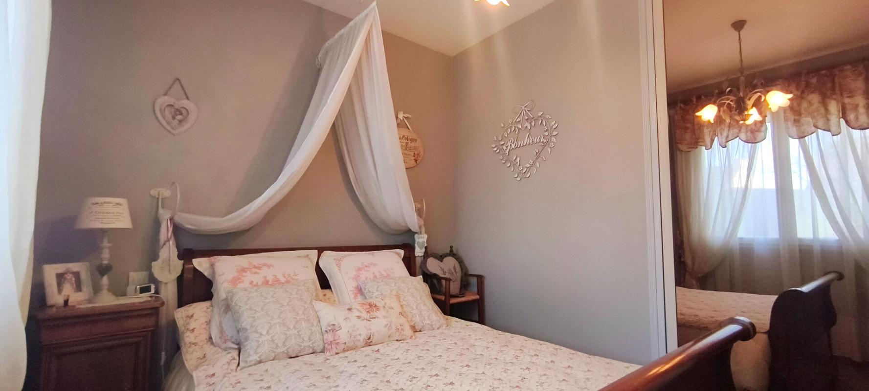 SAINT-LORMEL Exclusivité ! Côtes d'Armor 22130 SAINT-LORMEL. Véritable plain-pied, 3 chambres, bureau, garage, terrain 13