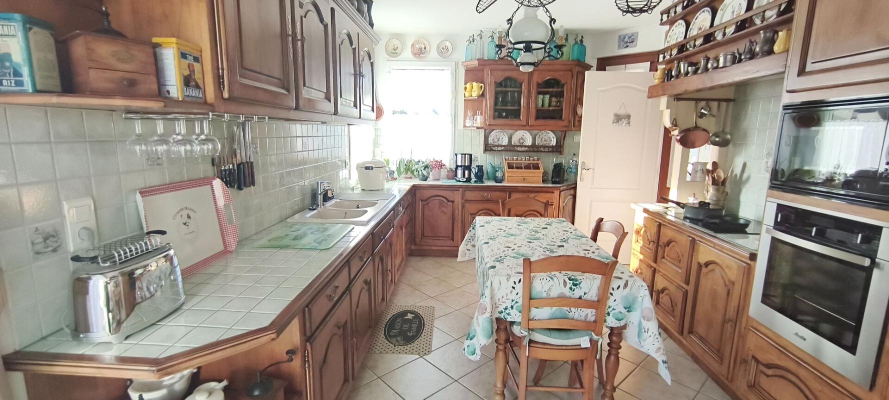 SAINT-LORMEL Exclusivité ! Côtes d'Armor 22130 SAINT-LORMEL. Véritable plain-pied, 3 chambres, bureau, garage, terrain 8