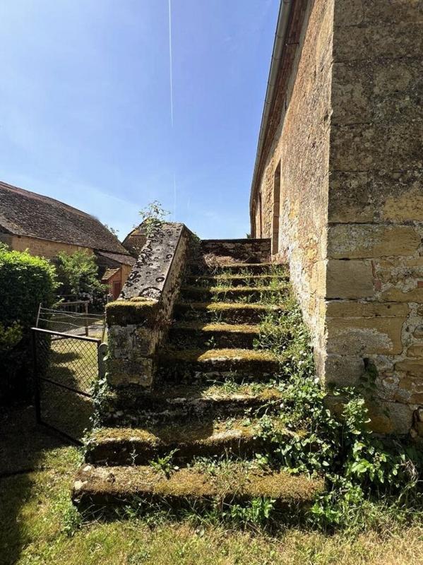 SAINT-SULPICE-D'EXCIDEUIL Corps de ferme en pierre à St Sulpice d'Excideuil de 120 m2 6