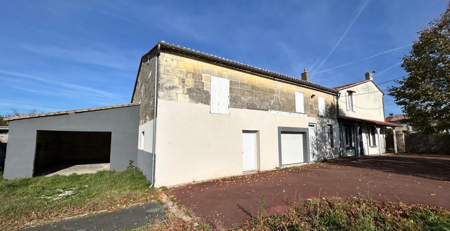 SAINT-GERVAIS A 3 minutes de Saint-André de Cubzac, venez découvrir cette maison en pierre de caractère avec ses dépendances 15