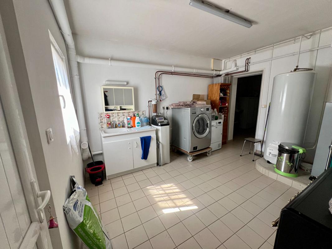 NAVEIL MAISON 4 CHAMBRES  NAVEIL   GARE TGV  10MN 16