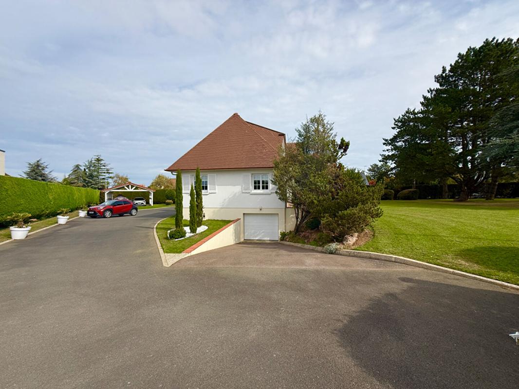 CAIRON Maison Cairon 7 pièces 160 m2 2