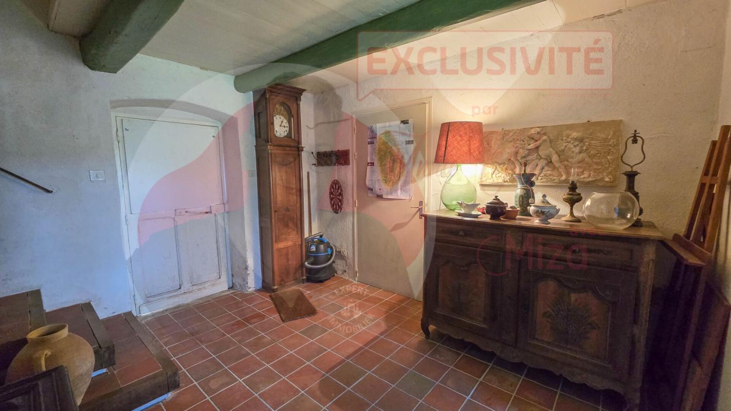 BROUSSE Grande maison de campagne 200m² avec jardin, terrasse, 6 chambres 18