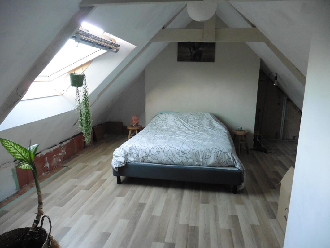 SAINT-THURIEN Maison et dépendance Saint-Thurien 5 pièces 126 m2 habitables 12