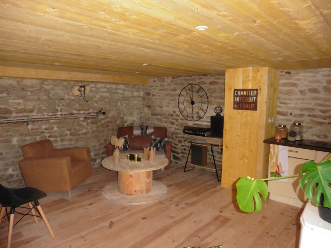 SAINT-THURIEN Maison et dépendance Saint-Thurien 5 pièces 126 m2 habitables 14