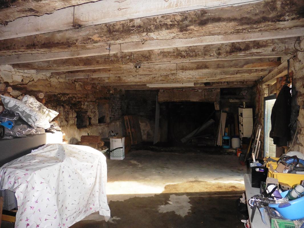 SAINT-THURIEN Maison et dépendance Saint-Thurien 5 pièces 126 m2 habitables 17