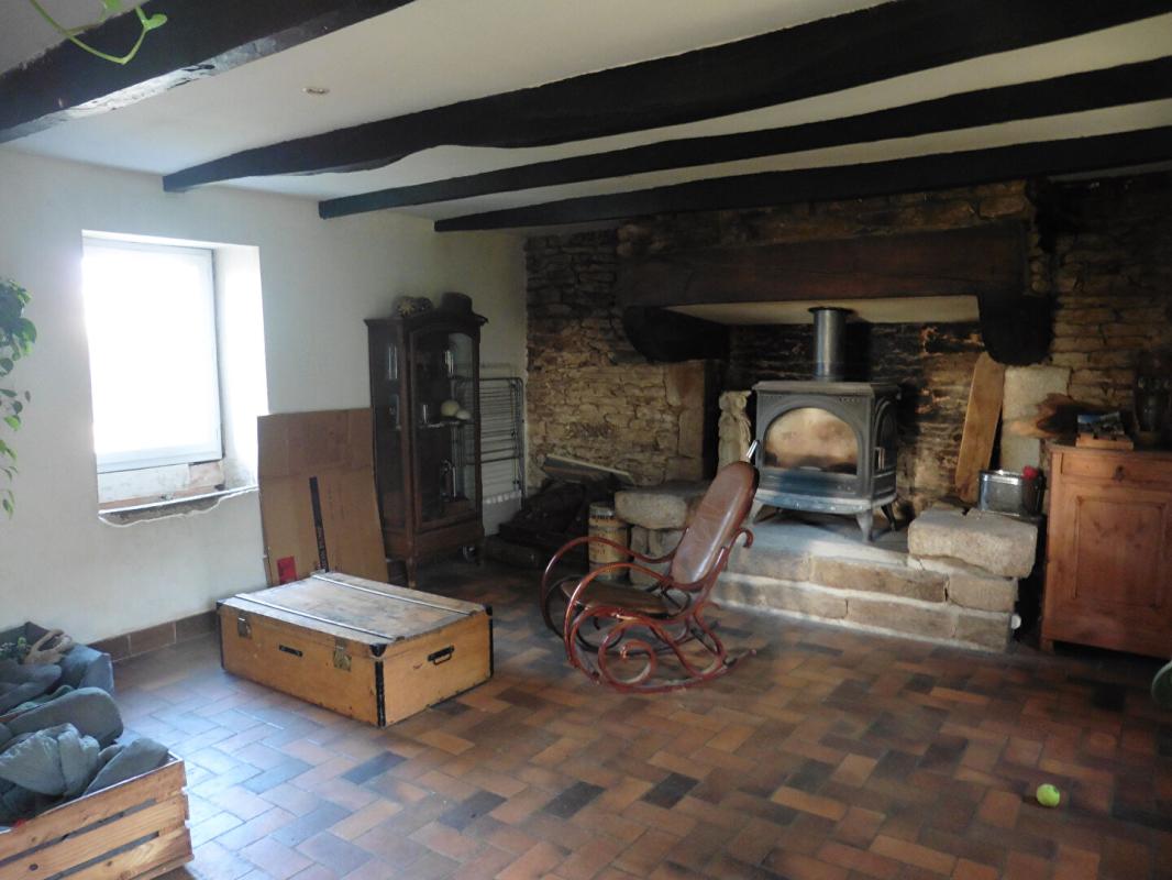 SAINT-THURIEN Maison et dépendance Saint-Thurien 5 pièces 126 m2 habitables 6