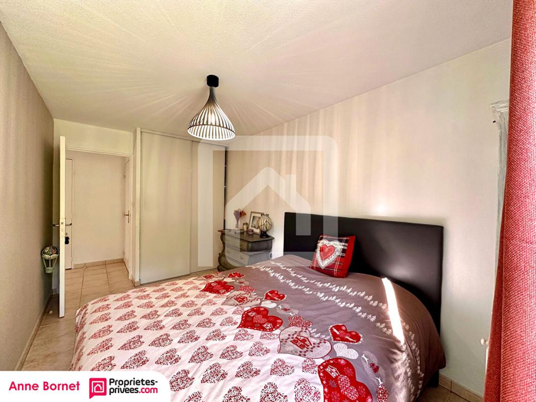 GRASSE Appartement 3 pièces en rez-de-jardin 70 m2, 2 parkings, piscines, tennis 12