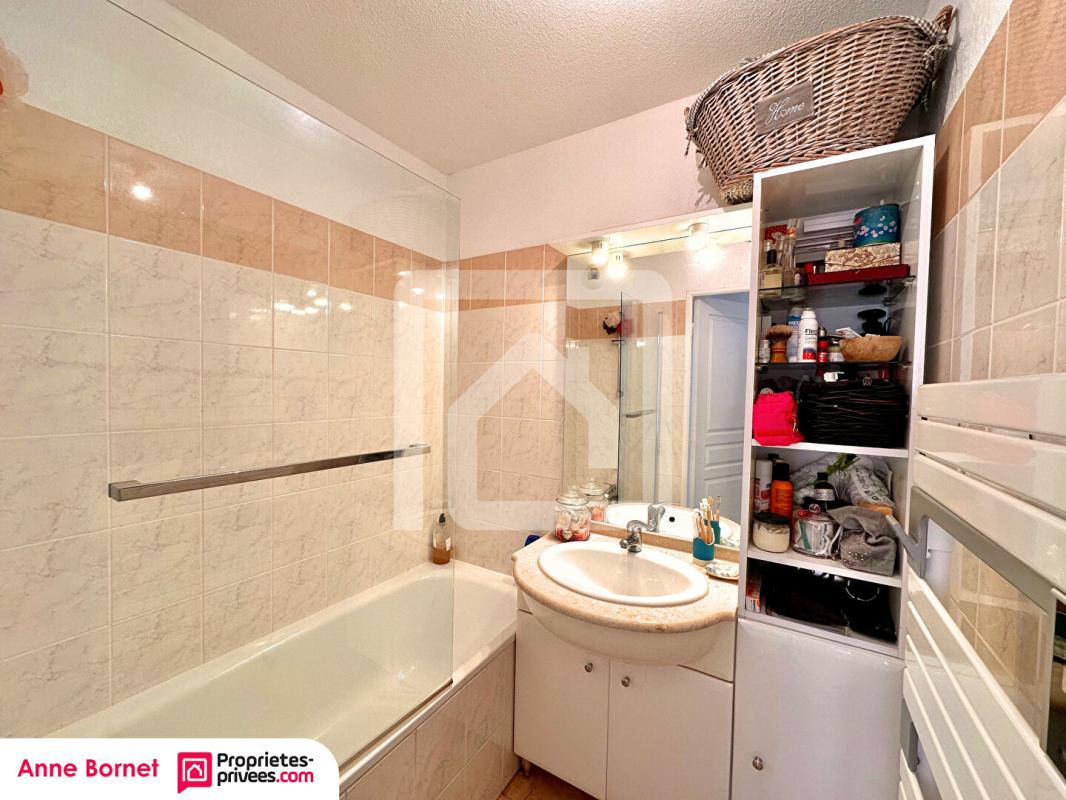 GRASSE Appartement 3 pièces en rez-de-jardin 70 m2, 2 parkings, piscines, tennis 14